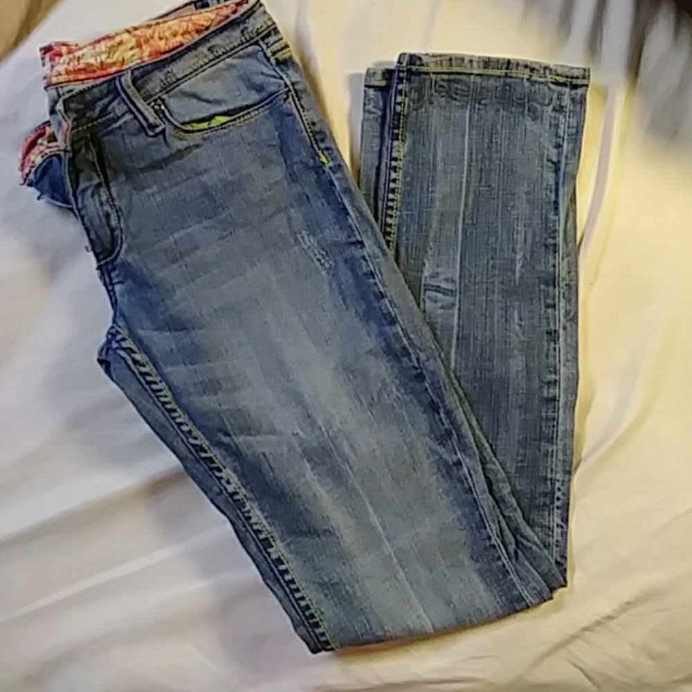 Jeans